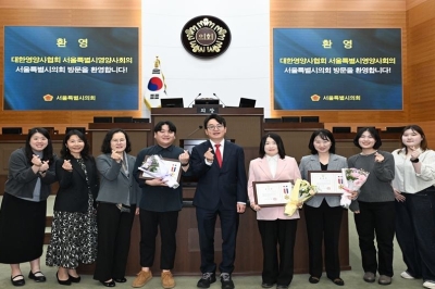 이상욱 서울시의원, 급식관리지원센터 영양사 처우 개선 공로 ‘감사패’ 수상