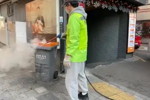 ‘악취·해충 방지’ 성동구, 음식점 음식물쓰레기통 세척 실시
