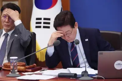 李 “원시적 약탈 금융” 직격에… 11만명이 23년 추심서 벗어난다