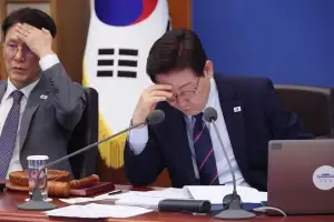 李 “원시적 약탈 금융” 직격에… 11만명이 23년 추심서 벗어난다