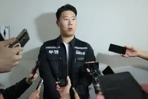 삼성전자 노조 “오후 8시 20분까지 조정안 안 나오면 협상 결렬” 최후통첩