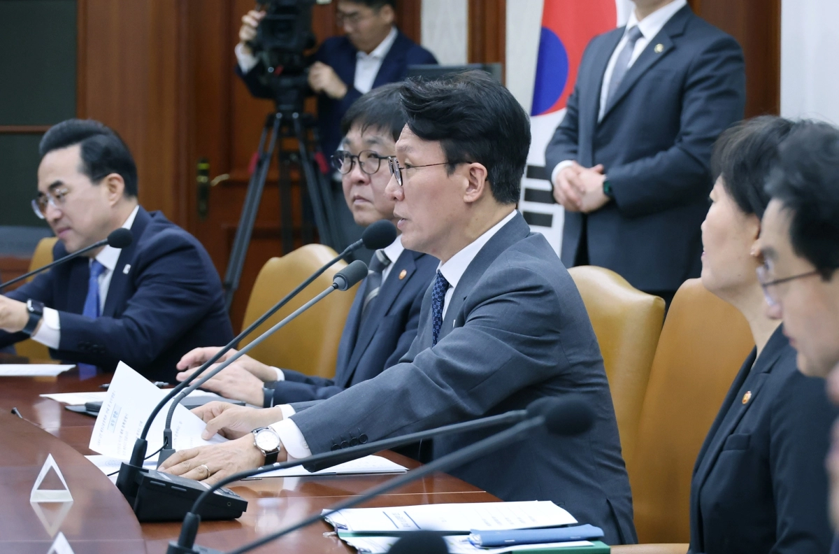 비상경제본부회의 참석한 김민석 국무총리