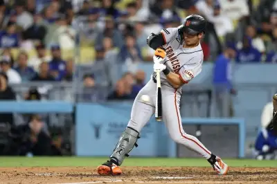 MLB ‘코리안 더비’서 2안타 웃은 이정후…김혜성은 무안타