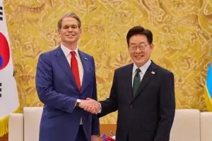 美재무장관 만난 李… 대미투자 앞두고 한미 통화스와프 요청