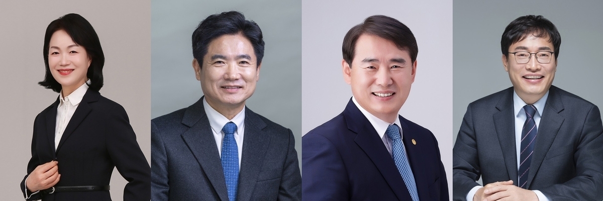 첫 전남광주통합특별시교육감 선거에 도전하는 후보 4명이 동시에 후보 등록을 마쳤다. 사진은 왼쪽부터 강숙영 김대중재단 전남지부 탄소중립위원장, 김대중 전남교육감, 이정선 광주교육감, 장관호 전 전교조 전남지부장(성함 가나다순).