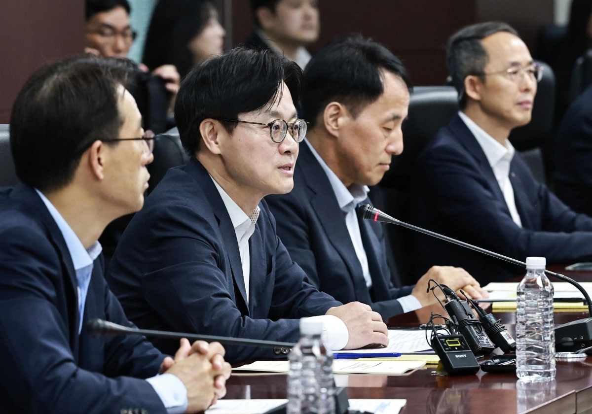발언하는 김정관 장관