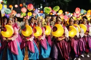 유네스코 문화유산 ‘연등회’, 16~17일 서울 도심 밝힌다…종로 일대 교통 통제
