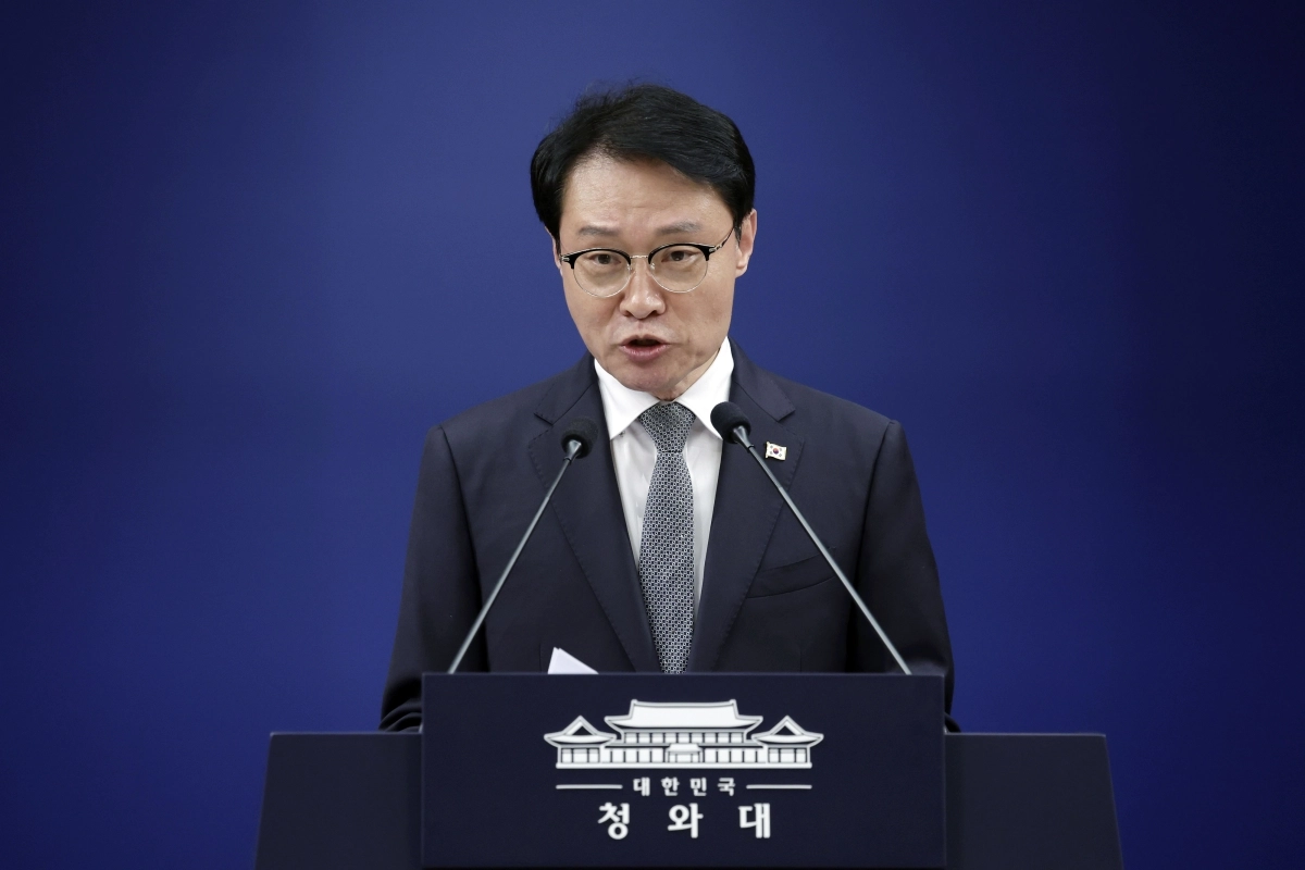 인사 발표하는 홍보수석