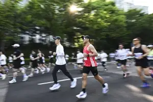 서울신문 하프마라톤 ‘좋은 기록을 위해’