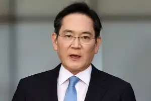 이재용, 사상 초유 파업 위기에 6년만 대국민 사과… “비바람 내가 맞겠다”