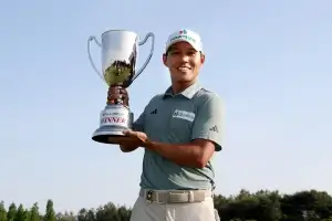 KPGA 문도엽, 마지막 홀 환상 칩샷 앞세워 시즌 첫 우승…경북오픈 제패