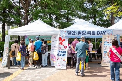 서울 광진구 주민이 만성질환 관리 교실에 참여하고 있다.  광진구 제공