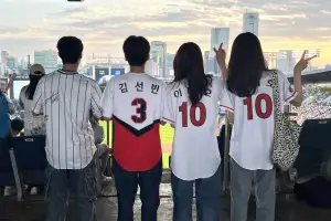 “가끔은 네 팀도 내 팀”…1300만 질주 프로야구, 직관문화도 신세계