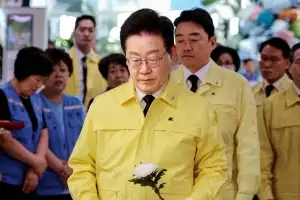 무안공항 참사 현장 찾은 李대통령 “현장 수습 조치가 부실한 게 문제”
