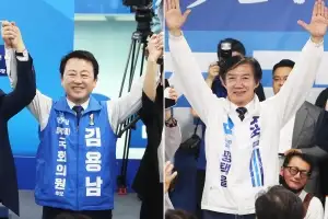 與 “트러블메이커 조국, 낙선 땐 미래 어두워” 단일화 압박