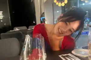 thumbnail - “男연예인에게 DM 대시 받아” 비비 ‘깜짝 고백’…누구길래?