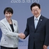 한일 정상, LNG·원유 분야 협력 합의…“과거사 인도주의적 사안부터 협력”