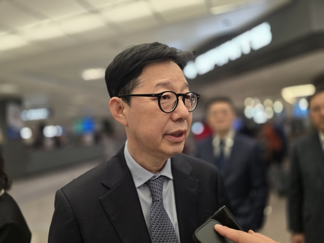 핵잠 도입 진통 속 외교 1차관 미국행… ‘1호 투자’ 불씨로 안보 협력 총력전