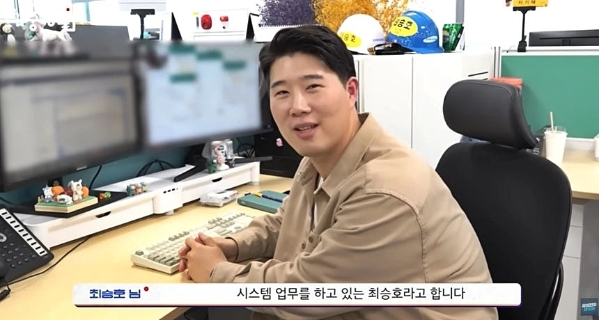 2023년 삼성전자 반도체 뉴스룸 사내 콘텐츠에 출연한 최승호 현 삼성그룹 초기업노조 삼성전자 지부 위원장. 삼성전자 반도체 뉴스룸 화면