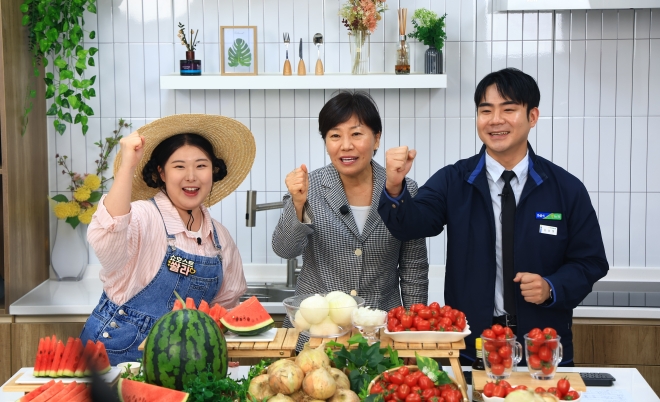 “양파 사세요”… 일일 쇼호스트 송미령 장관
