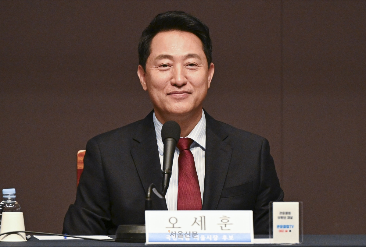 오세훈 국민의힘 서울시장 후보가 20일 서울 중구 한국프레스센터에서 열린 서울시장 후보 초청 관훈토론회에 참석해 있다. 이지훈 기자