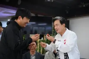 당진 찾은 김태흠 “해양 관광 복합단지 등 위대한 당진 만들 것”