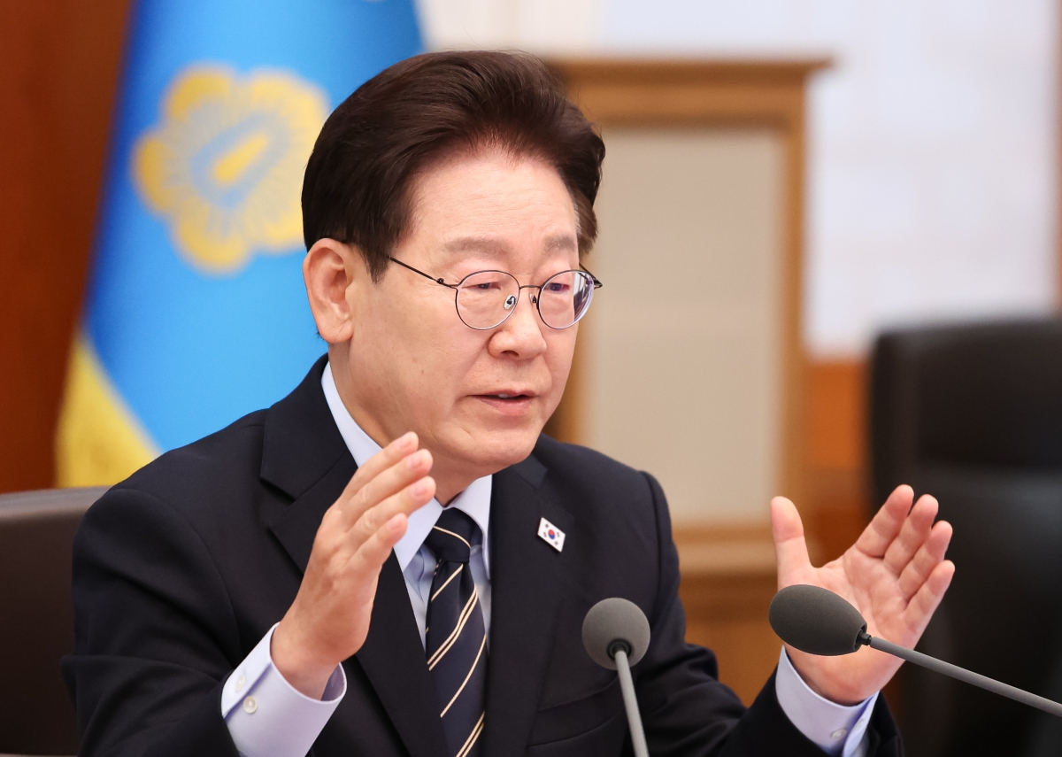 李 “이익 관철도 적당히”