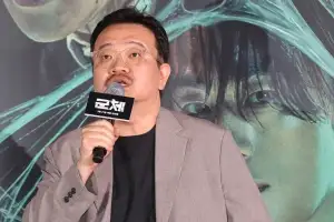 “또 좀비물이냐고? 이번엔 달라요”…연상호가 직접 말한 ‘군체’