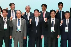 최태원 “AI, 사회 주체 협력 끌어내 문제 해결”