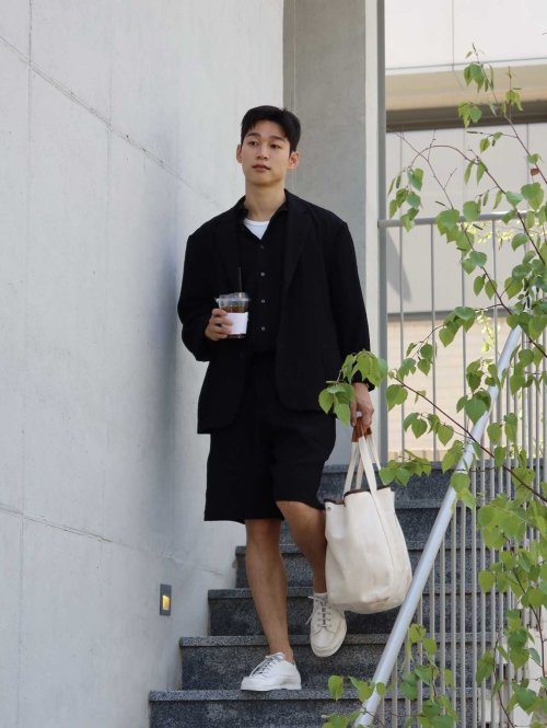 구김 없이 시원하게… 에잇세컨즈, 여름 ‘올데이 크리즈’ 출시