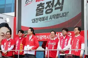 ‘스윙보터’ 충청도, 지선 공식 선거운동 첫날 여야 당 대표 발길