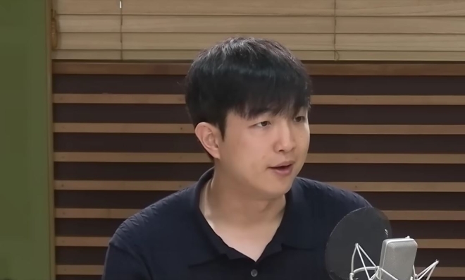 ‘스벅 탱크데이’ 뒤엔 섬뜩한 ‘영 일베’…“노무현 ‘노’자만 들어도 큭큭”