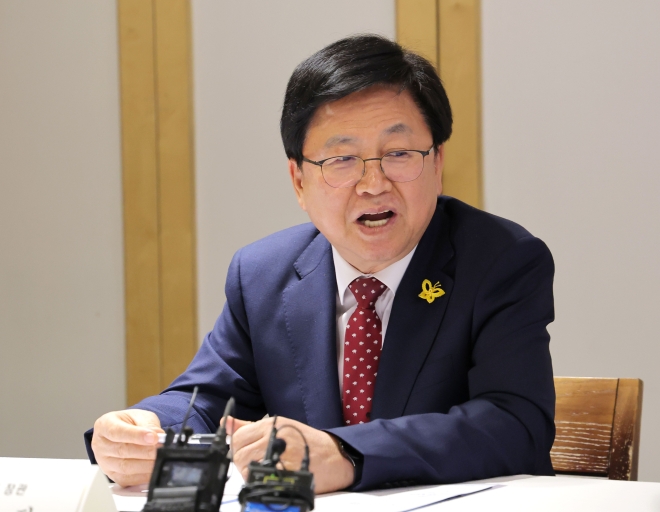 “탐구형 역사수업 확산”…교육부, 역사 선도교사단 출범