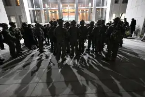 “상관의 명령에 따랐을 뿐이다”… 제복 입은 시민, 변명은 끝났다