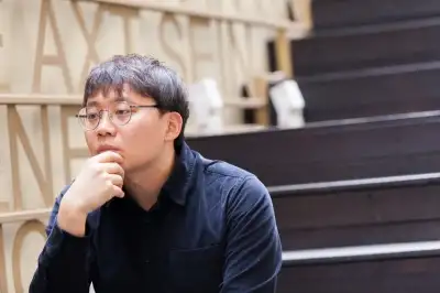 액체가 된 연인을 살려야 한다… 단지 사랑으로, 해낼 수 있을까