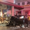 순천 신대지구서 30대 만취 차량 건물 돌진···상가 손님 2명 부상