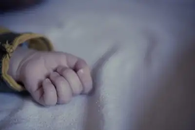 신생아 돈받고 판 미혼모·부부 등, 징역 2∼6년 구형