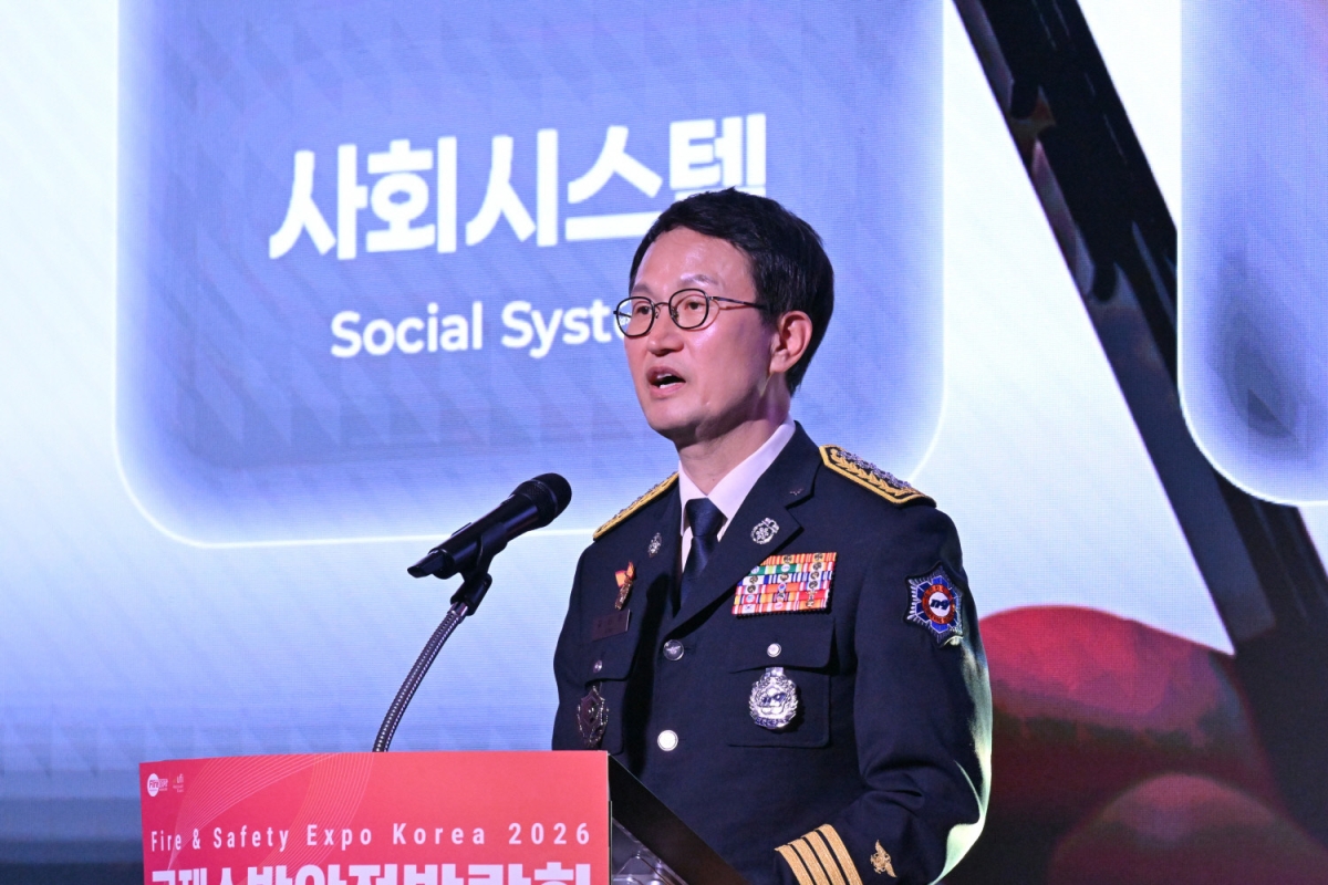 김승룡 소방청장이 21일 오전 대구 북구 엑스코에서 열린 국제소방안전박람회에서 기조연설을 하고 있다. 2026.5.21 소방청 제공