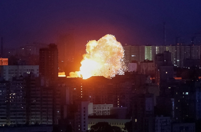 푸틴, 극대노? “최신 ‘오레시니크’ 보복 폭격”…우크라 불바다 (영상) [배틀라인]