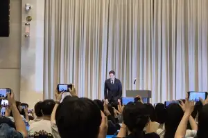 정용진 회장 “부끄럽고 죄송해…책임 경영진에 있다”