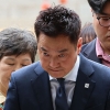 [속보] ‘故김새론 음성조작·김수현 명예훼손 혐의’ 가세연 김세의 구속심사 출석
