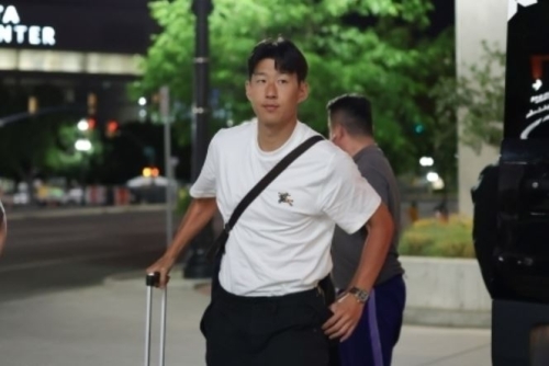 홍명보호 캠프 합류한 ‘캡틴 손’… “원형 탈모? 걱정 마세요”