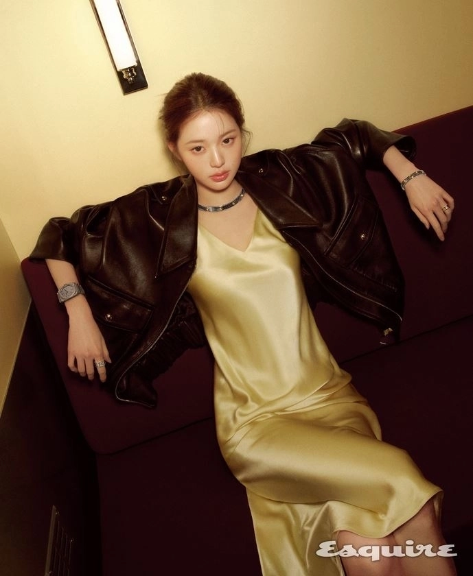사진=에스콰이어 코리아 SNS 캡처
