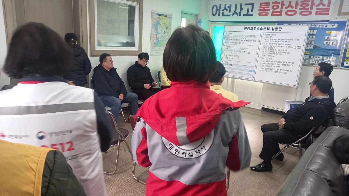 제주도는 재난 경험자의 정신적 회복을 지원하는 ‘재난심리회복 지원사업’을 운영하고 있다. 사진은 한림어선주협회의 재난심리회복지원 활동 모습. 제주도 제공