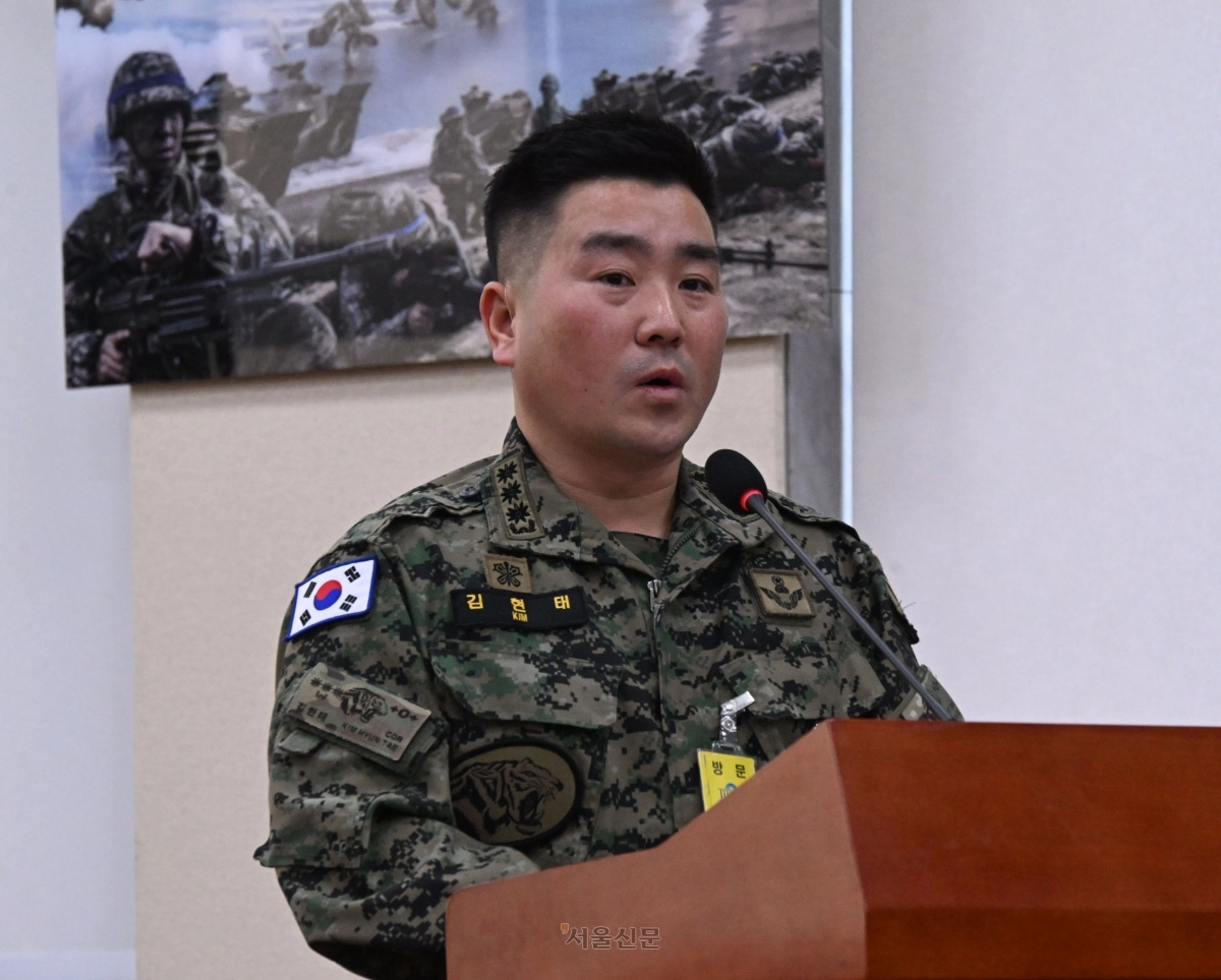 김현태 707특수임무단장이 17일 국회 국방위원회 전체회의에서 국민의힘 소속 위원들의 질의에 답하고 있다. 2025.2.17안주영 전문기자