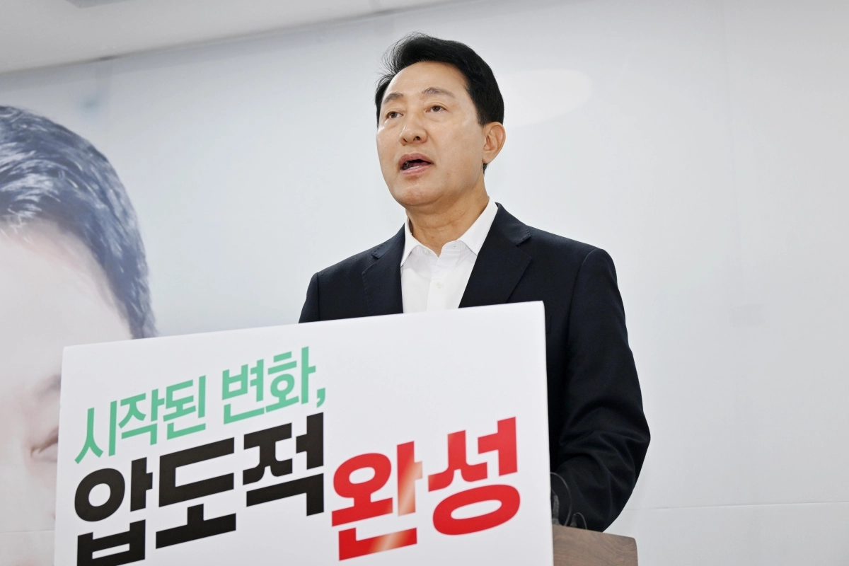 오세훈 국민의힘 서울시장 후보가 28일 서울 종로구 대왕빌딩 선거캠프에서 열린 기자간담회에서 발언하고 있다. 뉴시스