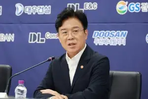 공공기관 비정규직 채용 관행 타파…퇴직금 없는 1년 미만 직원에 ‘공정수당’ 지급