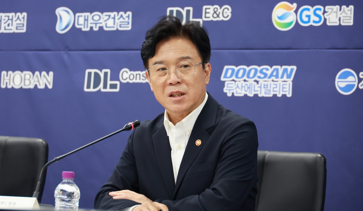김영훈 고용노동부 장관. 고용노동부 제공