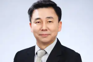 [기고] K뷰티, 세계 1등 만들자