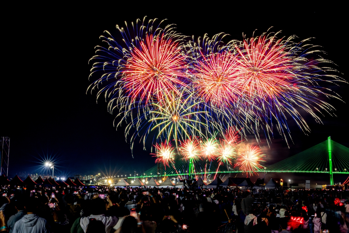 부산항 축제 불꽃쇼. 부산시 제공
